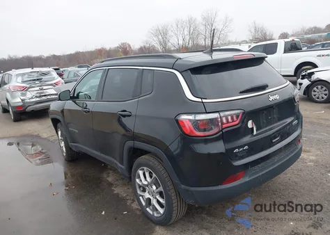 2022 Jeep Compass Latitude Lux 4X4 из США, поврежденный, VIN 3C4NJDFB1NT128146